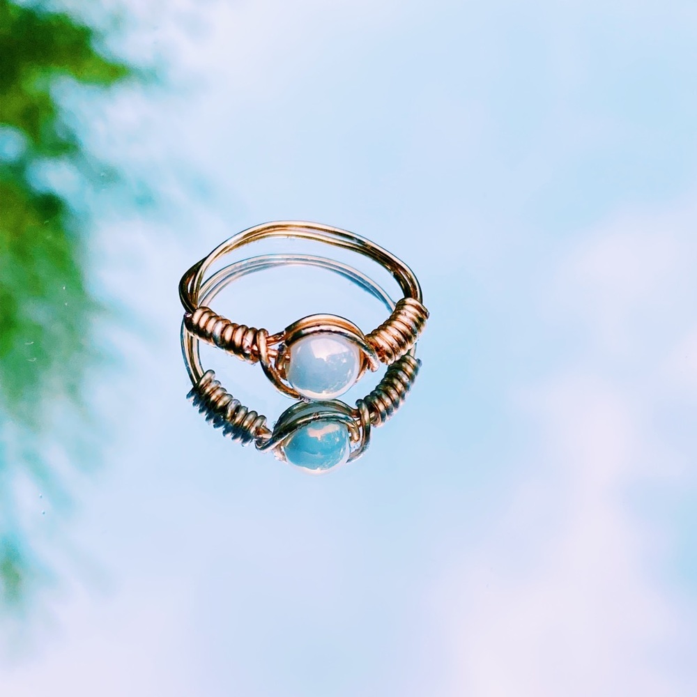 Pearl gold wire ring
